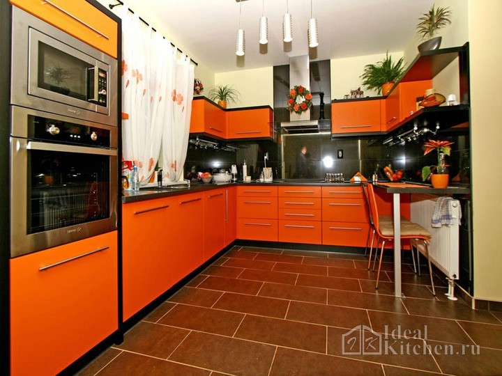Красная кухня — особенности оформления кухни яркого цвета (50 фото)